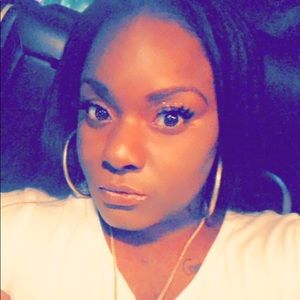 Meet your Posher, Trenesha